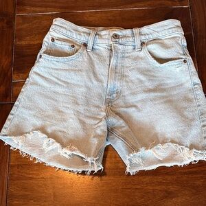 Abercrombie & Fitch Light Wash Frayed Hem Denim Shorts